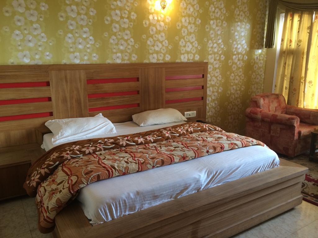 Hotel Shivalik Kasauli Dış mekan fotoğraf